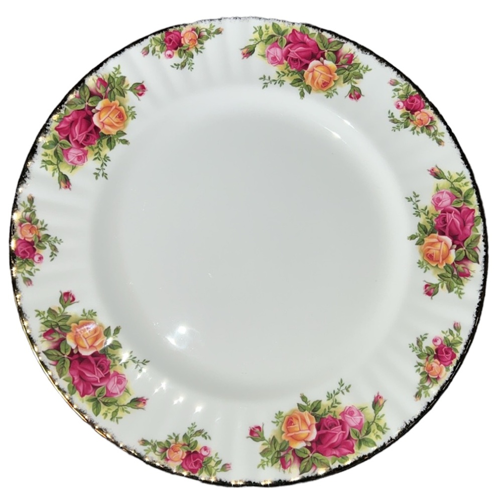 DINNER PLATE OLD COUNTRY ROSES 1962 ROYAL ALBERT BONE CHINA ENGLAND VINTAGE